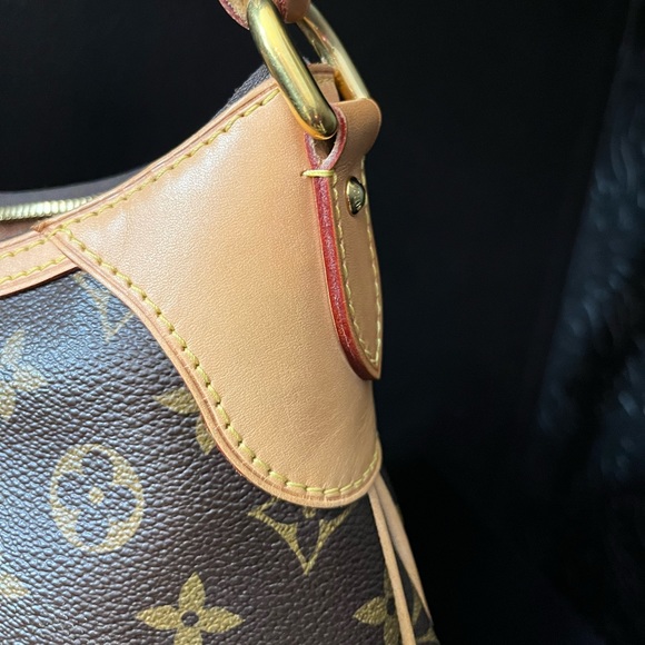 Louis Vuitton Thames GM hobo bag - Picture 7 of 17